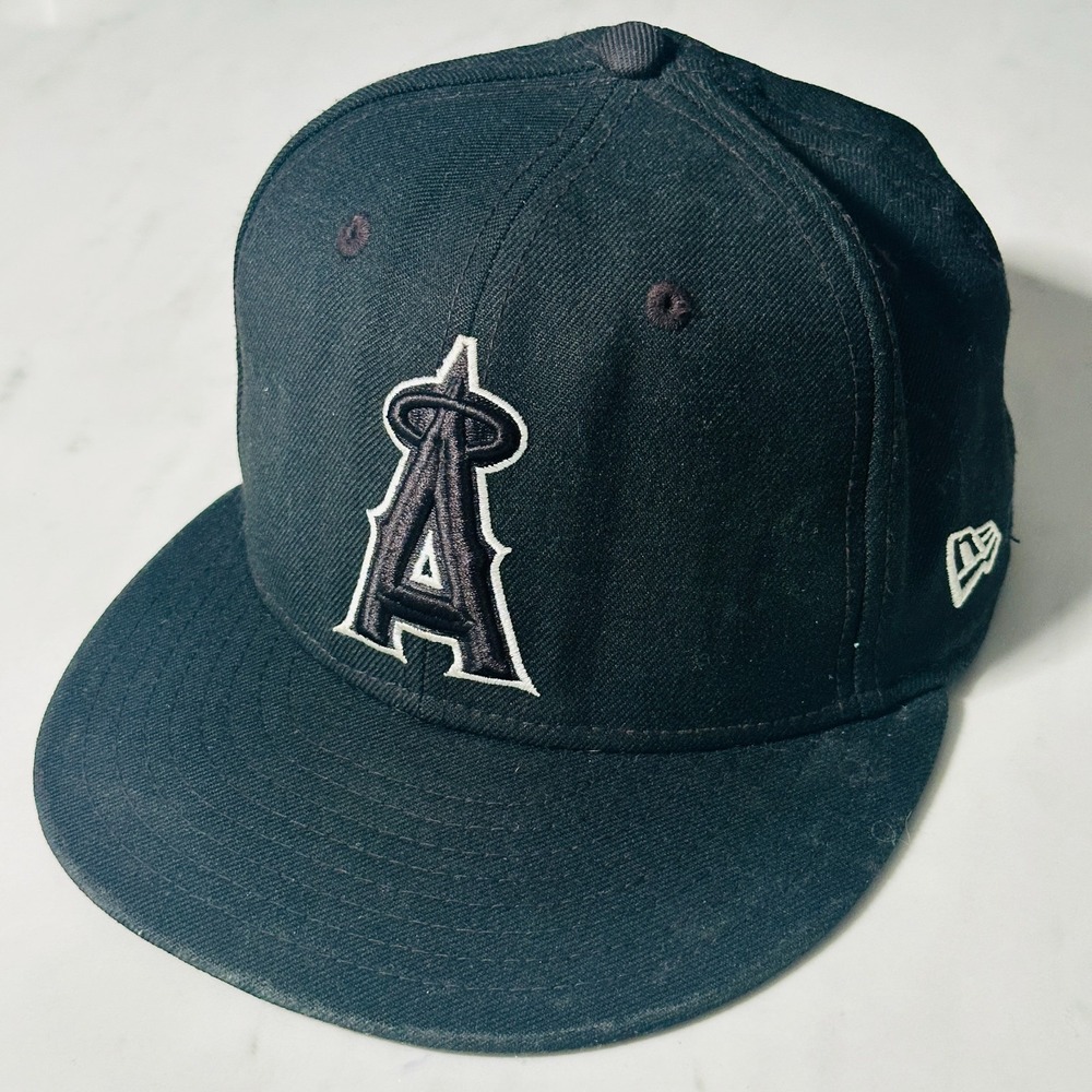 MLB Los Angeles Angels Anaheim New Era 59Fifty 'Blackout' Hat. Men's Size 7 5/8
